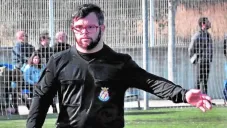 El primer árbitro con Síndrome de Down que silba en España