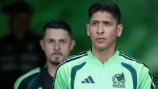 Edson Álvarez terminó el partido en el TSM ‘enfurecido’