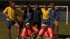 La surrealista visita de Jackass a La Bombonera: golpes, risas y pelotazos