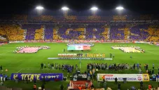 Afición de Tigres se lucen con espectacular mosaico en la Final de Ida