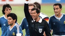 &quot;Pude haber expulsado a Maradona antes de la final&quot;: Edgardo Codesal reabre la polémica del Mundial 1990