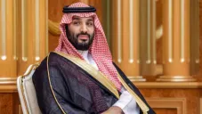 Mohamed bin Salmán Al Saud podría comprar al FC Barcelona