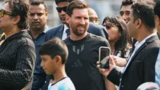 Visita de Lionel Messi a India genera caos y disturbios