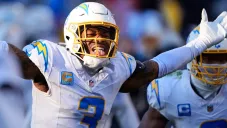 ¡A Cancún! Los Angeles Chargers se burlan de la eliminación de Playoffs de Kansas City