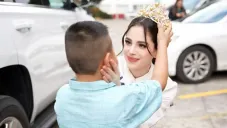 Fátima Bosch vuelve a México tras polémica en Miss Universo y visita un hospital infantil