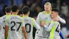 Man City y Aston Villa ganan y siguen cerca del líder de la Premier League, Arsenal