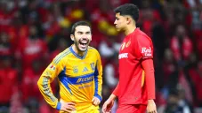 Vigón golpea a jugador de Toluca en pleno festejo; se esperan sanciones