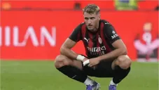 Estrella brasileña apunta a ser compañero de Santiago Giménez en el Milan