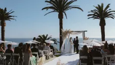 Carlos Vela y su esposa renuevan sus votos en lujosa boda