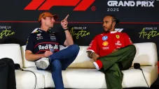 Max Verstappen y Lewis Hamilton