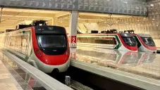 Cada uno tiene la capacidad para llevar a 719 pasajeros.