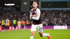 Aston Villa venció al Manchester United en Villa Park