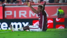 Diber Cambindo permanece en Necaxa gracias a su representante