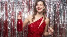 Qué significa vestirse de rojo, verde o dorado en Navidad, según la psicología