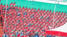 Futbolista muere en pleno partido