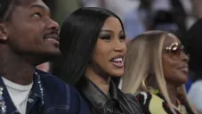 Cardi B defiende su relación con Stefon Diggs