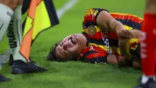 Carlos Fierro sufrió aparatosa lesión en el partido amistoso contra Rayados