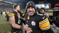 Aaron Rodgers se muestra emocional tras la victoria de Steelers sobre Ravens