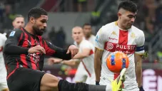 Genoa, de Johan Vásquez, empata con Milan con agónico gol de Rafael Leao