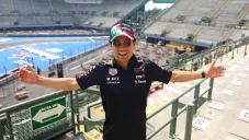 Checo Pérez, en el antiguo Foro Sol del GP de México