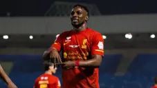 ¿Vuelve de Arabia? Julián Quiñones es ofrecido a un club grande