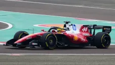 Ferrari presenta su nuevo monoplaza con "problemas" en pista