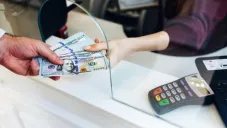 El peso sigue estando fuerte frente al dólar esta semana.