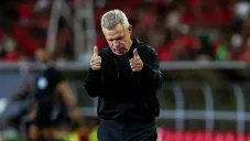 Javier Aguirre no le cierra las puertas a Julián Quiñones: 'Es un grandísimo jugador'
