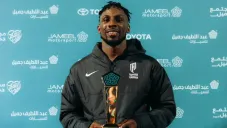 Quiñones se acerca poderosamente a los líderes