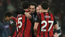 Bournemouth sacó la victoria en los minutos finales contra Liverpool