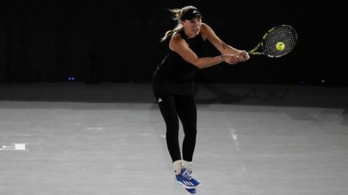 Maria Sakkari se impone a Caroline Wozniacki en el TennisFest GNP