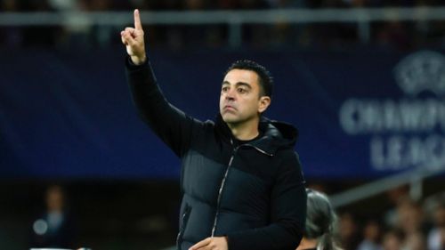 Ramos Rizo 'exhibe' a Xavi tras quejas por el arbitraje en eliminación vs PSG