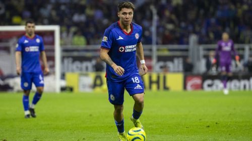 Cruz Azul planea renovar contrato de Rodrigo Huescas; América no negocia por él
