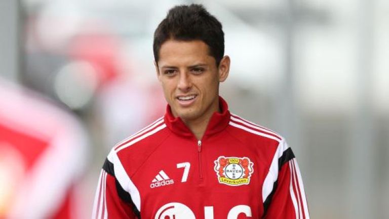 Chicharito en su primer entrenamiento con el Leverkusen 