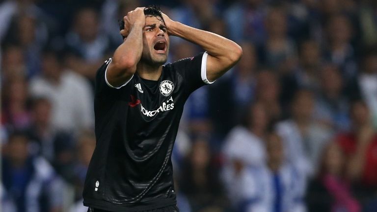 Diego Costa lamenta una oportunidad de gol en un partido del Chelsea