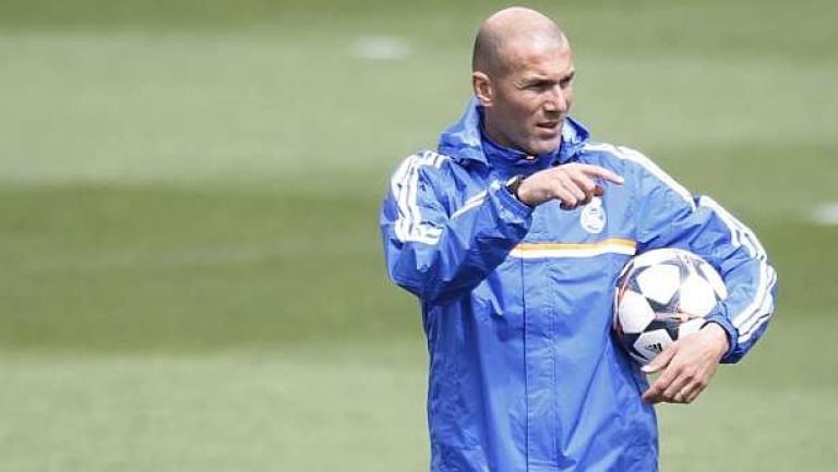 Zidane en un entrenamiento del Castilla