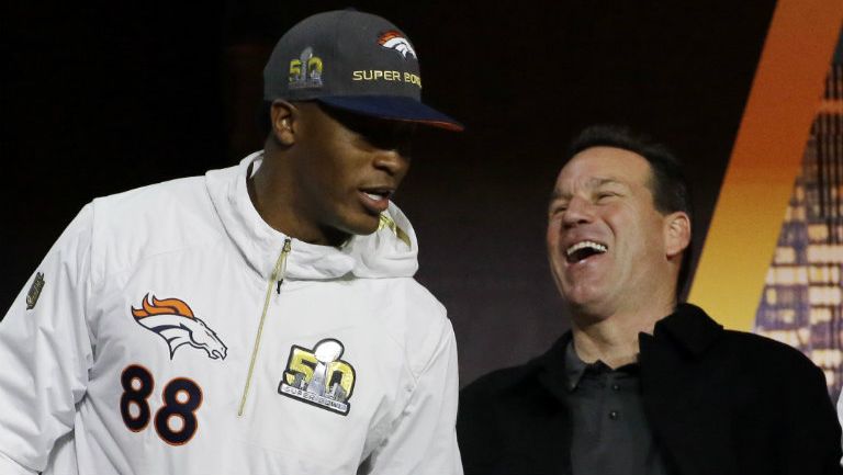 Demaryius Thomas con Gary Kubiak en el Opening Night