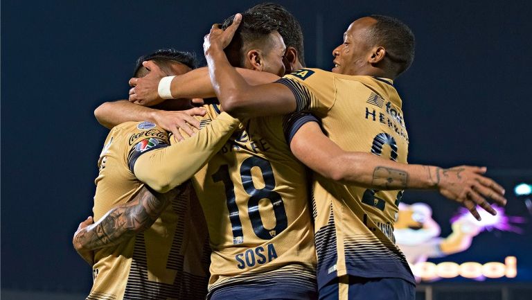 Pumas festeja gol de Sosa en Libertadores