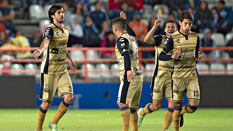 Lacerda festeja su gol contra Pachuca