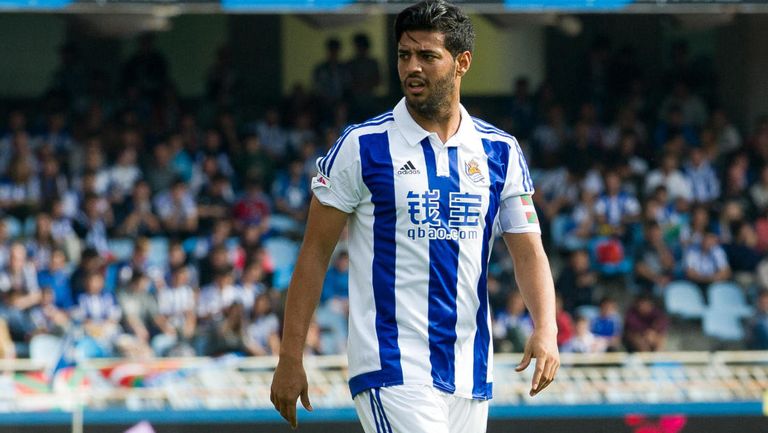 Carlos Vela durante un partido con la Real Sociedad