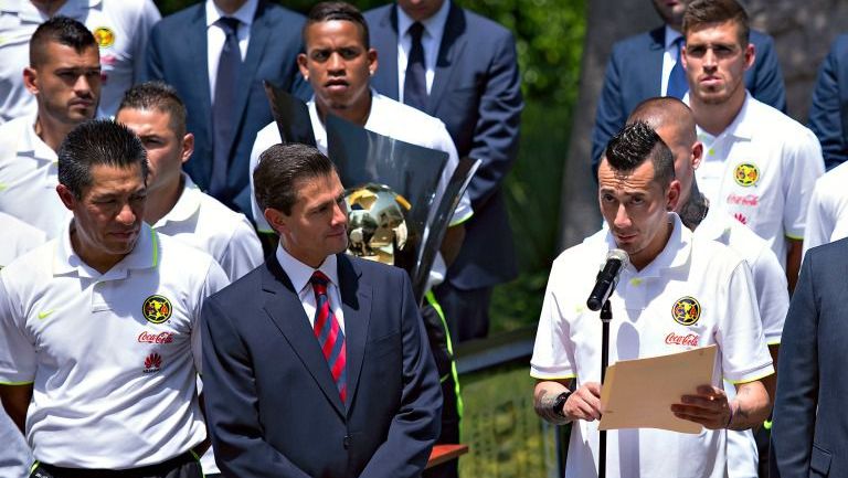 Rubens Sambueza habla durante vista del América a Los Pinos