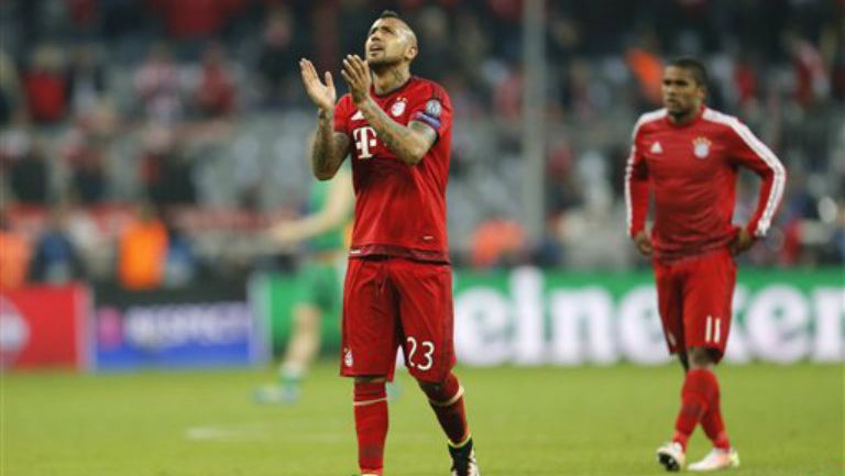 Vidal aplaude al interior del Allianz