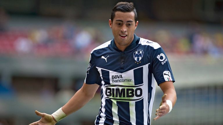 Funes Mori festeja un gol con Rayados