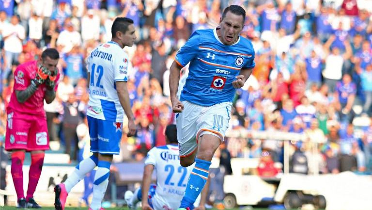 Christian Giménez celebra un gol con La Máquina 