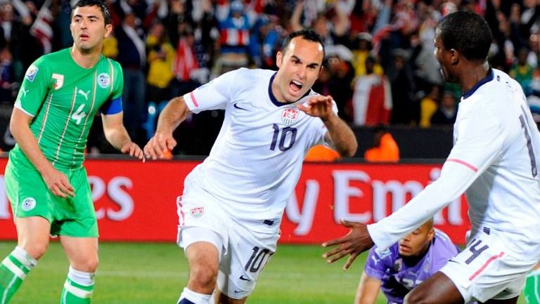 Donovan celebra un gol frente a Argelia