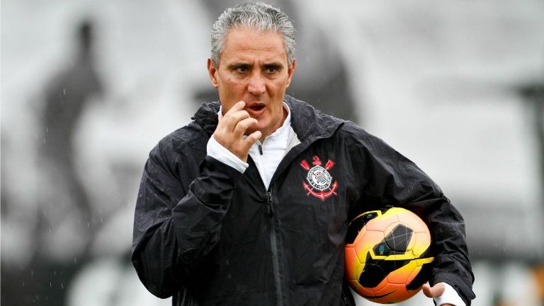 Tite, durante un entrenamiento del Corinthians