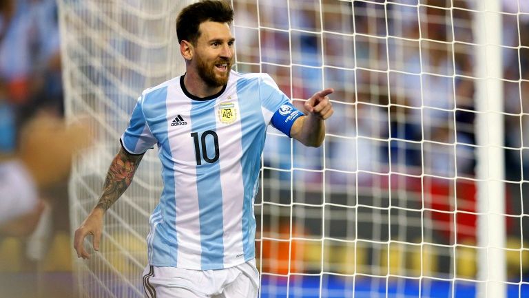 Lionel Messi festeja un tanto en la Copa América