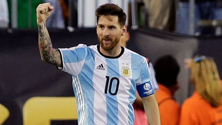 Messi celebra un gol con Argentina