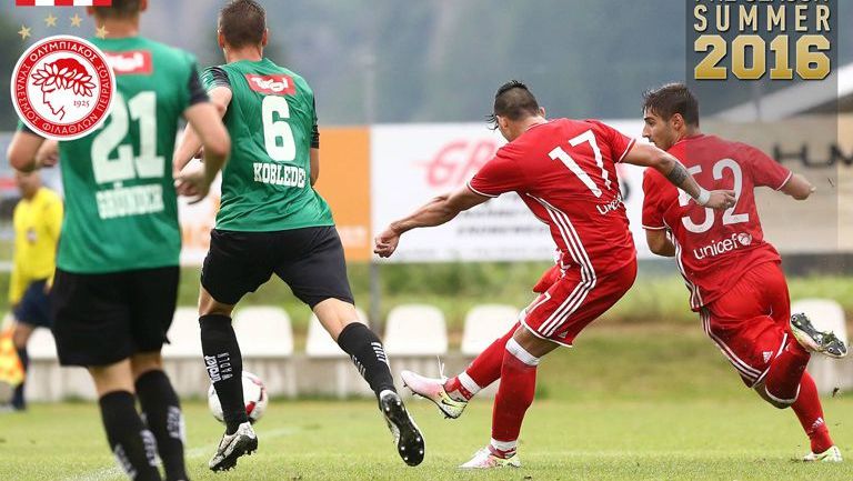 Alan Pulido dispara y consigue empate para Olympiacos