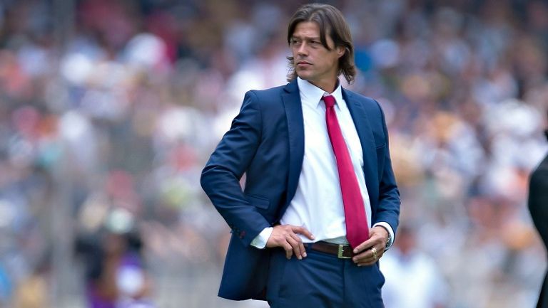 Matías Almeyda, en el banquillo de Chivas en CU